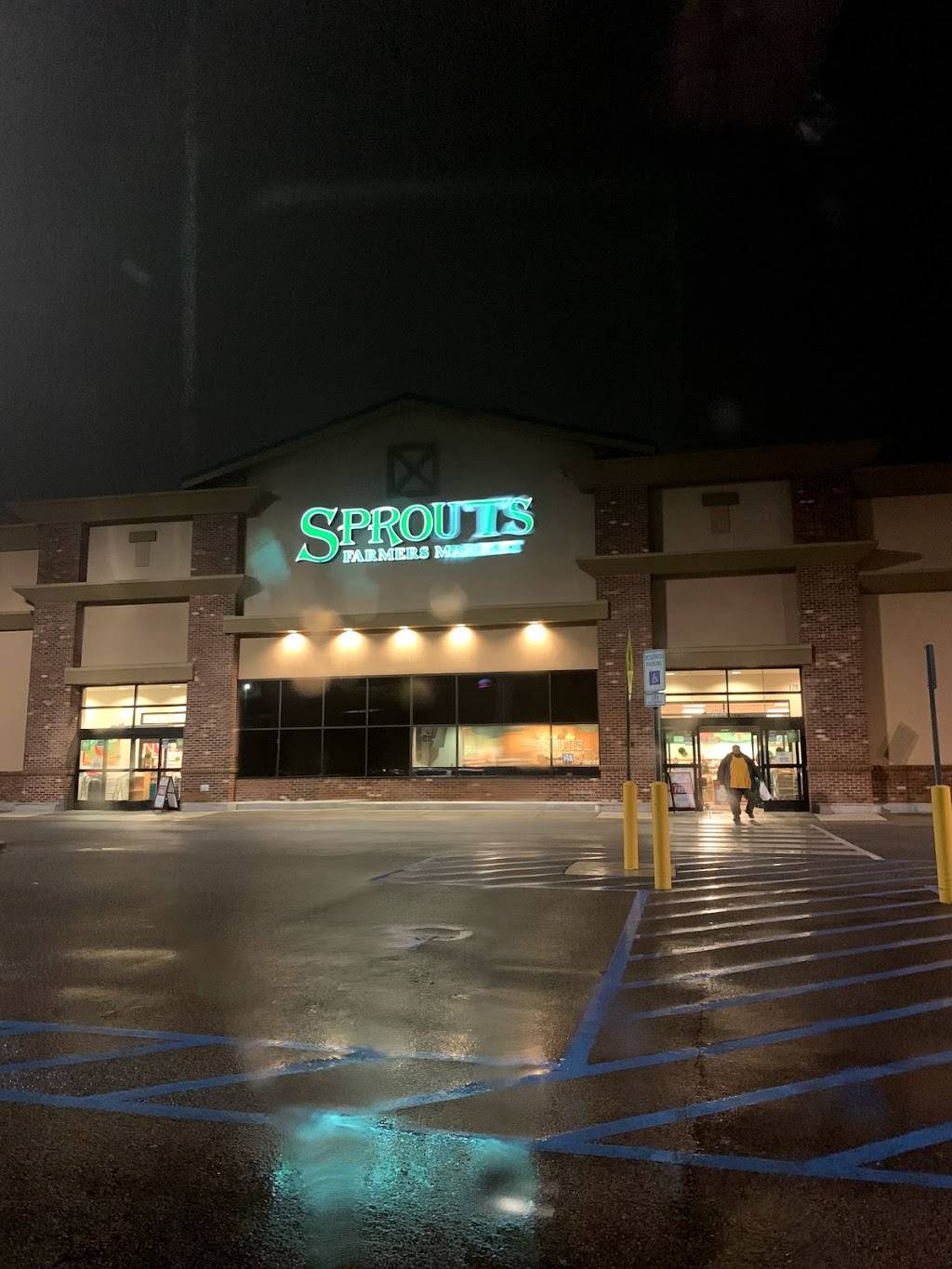 Sprouts Farmers Market | 5250 Medford Dr Ste 120, Hoover, AL 35244 | Phone: (205) 263-4970