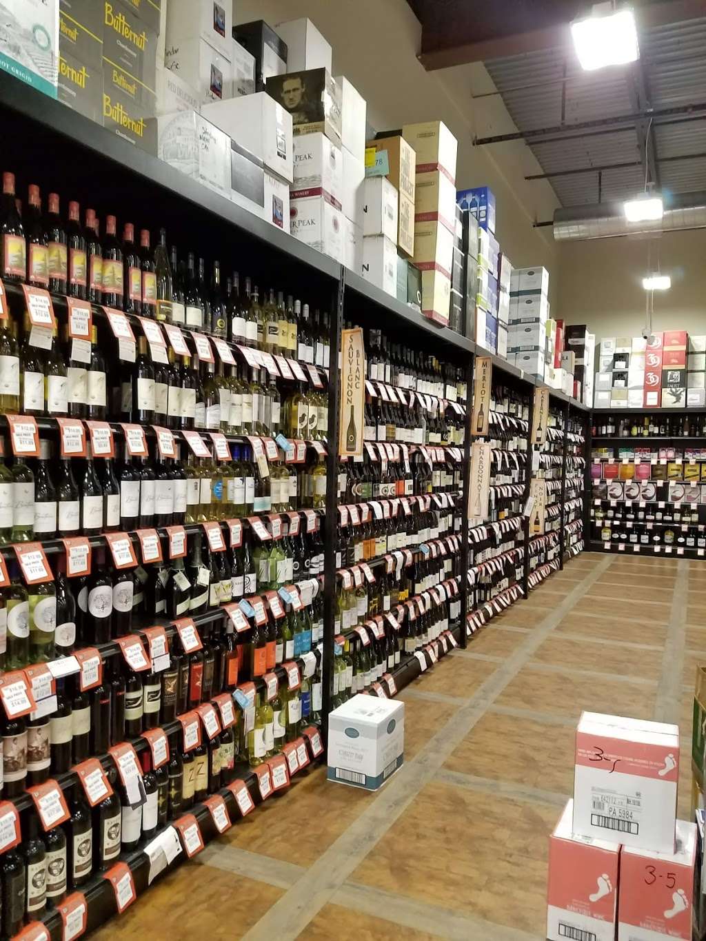 Liquor & Wine Warehouse | 4593 Austin Blvd, Island Park, NY 11558 | Phone: (516) 897-9463