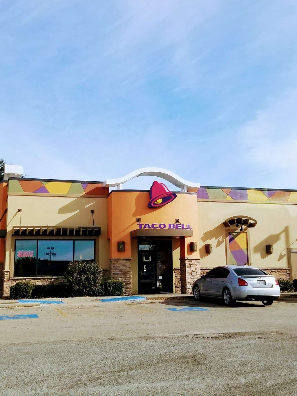 Taco Bell | 9820 Walnut Hill Ln, Dallas, TX 75238, USA | Phone: (214) 349-1139