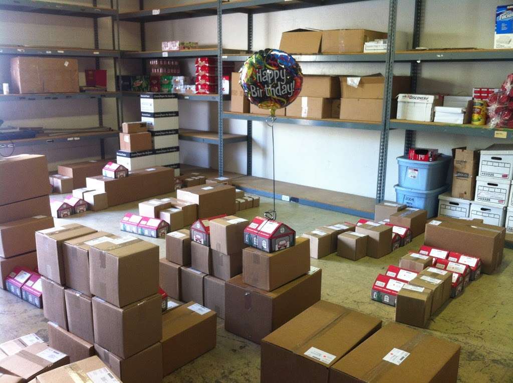 Express Parcel Service | 228 S River Dr, Tempe, AZ 85281, USA | Phone: (480) 317-0800