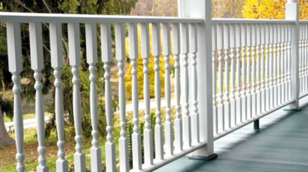 Fisher Fence | 440 Sharrotts Rd, Staten Island, NY 10309, USA | Phone: (718) 356-4354