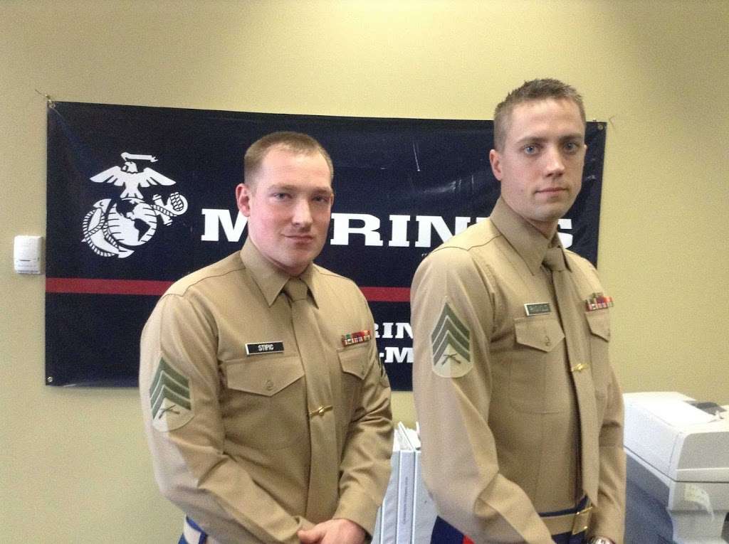 Marine Corps Recruiting - Antioch | 660 IL-173, Antioch, IL 60002 | Phone: (847) 838-2075