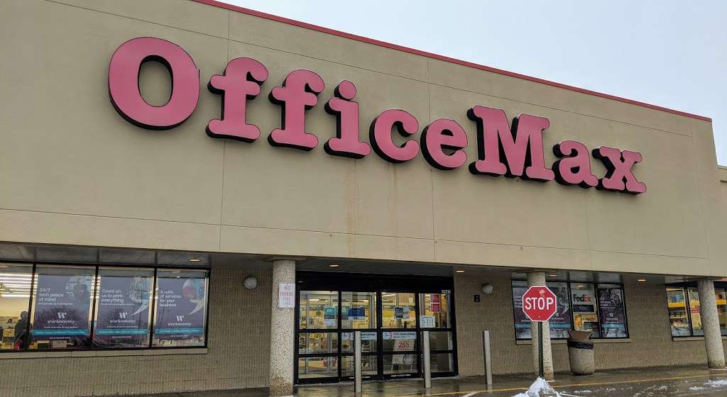 OfficeMax | 2840 Heritage Dr, Delafield, WI 53018, USA | Phone: (262) 646-7860