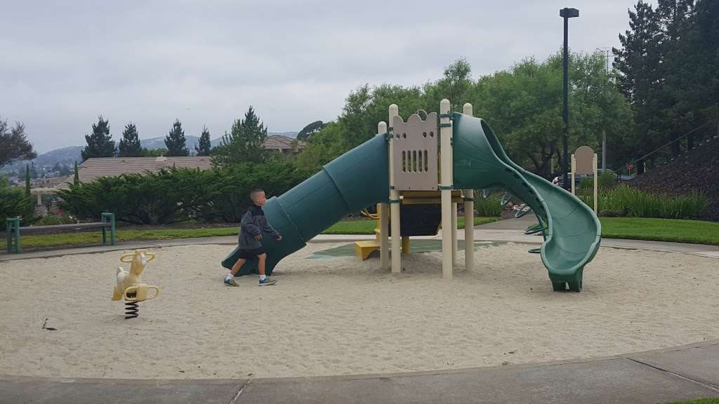 Five Canyons Rec Center | 5150 Recreation Center Rd, Castro Valley, CA 94552, USA | Phone: (510) 581-0426