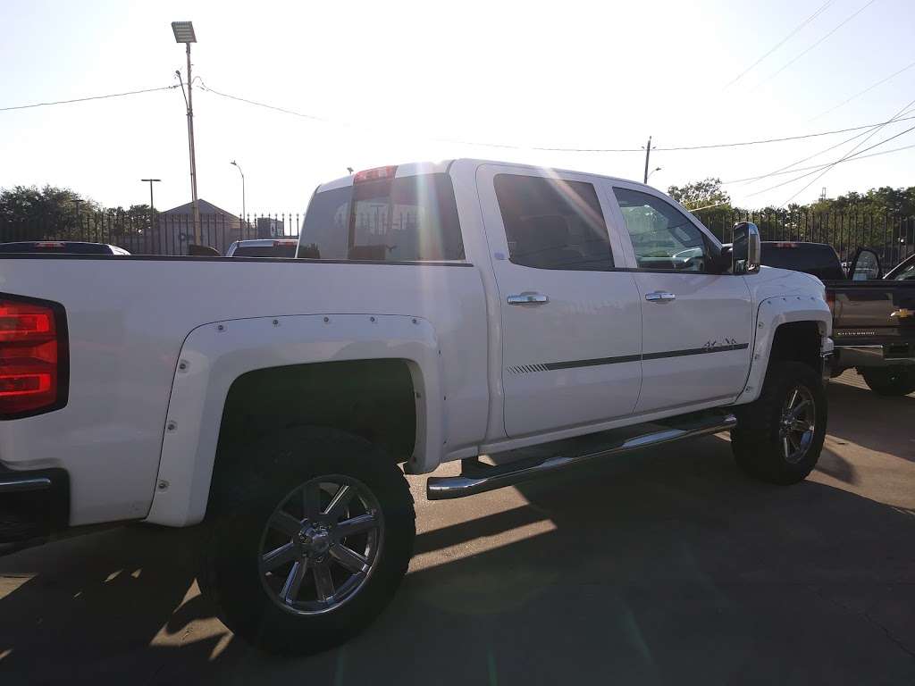 Joels Motor | 7528 Bonham St, Houston, TX 77020, USA | Phone: (713) 675-6336