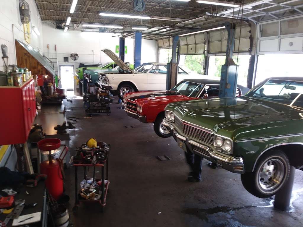 MUFFLER & BRAKE MAN COMPLETE CAR CARE CENTER | 307 W Ridge Rd, Griffith, IN 46319, USA | Phone: (219) 923-1711