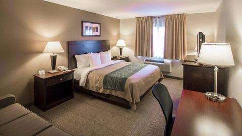 Quality Inn West Plano - Dallas | 5021 W Plano Pkwy, Plano, TX 75093, USA | Phone: (214) 296-2276