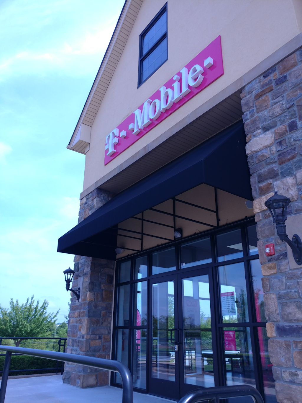 T-Mobile | 190 Forty Foot Rd Suite 100, Hatfield, PA 19440 | Phone: (267) 663-7061