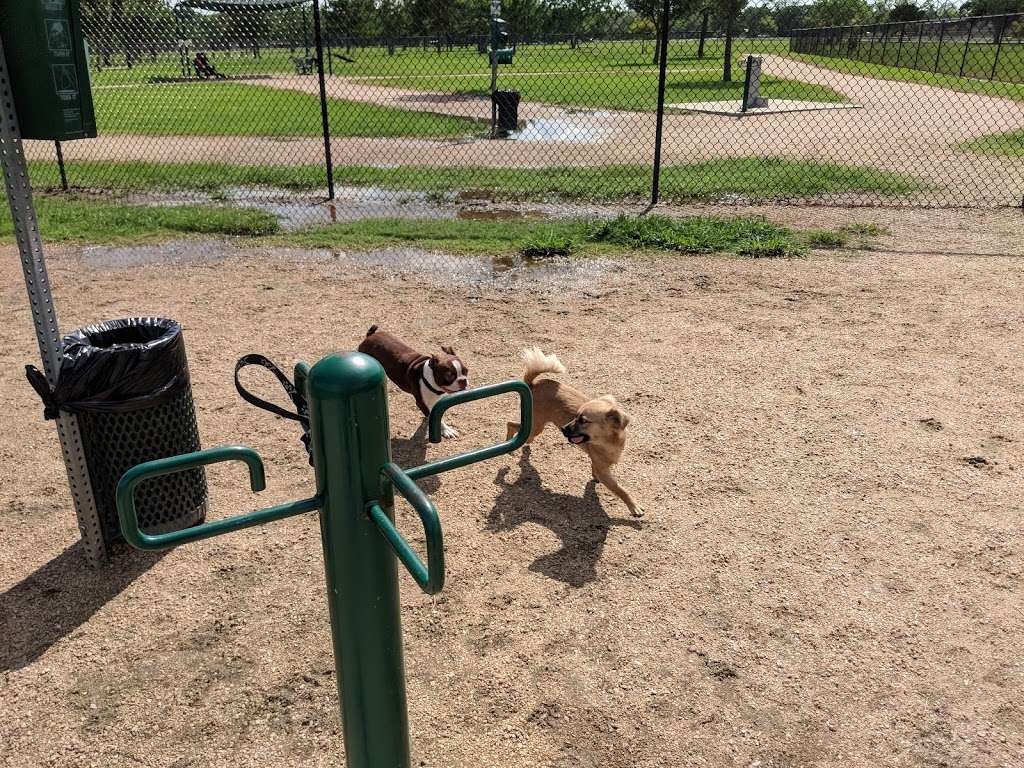 Jenkins Park Dog Park | Baytown, TX 77521, USA | Phone: (281) 420-6597