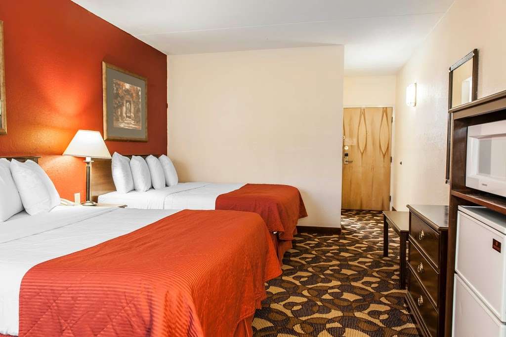 Econo Lodge Inn & Suites | 4320 IN-26, Lafayette, IN 47905, USA | Phone: (765) 447-4142