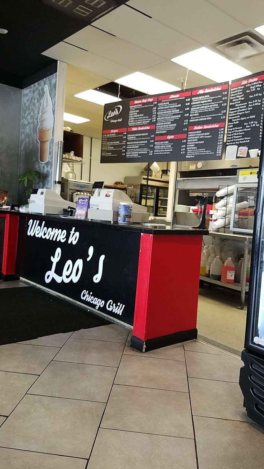 Leos Pizza & Grill | 399 Wilson Rd, Round Lake, IL 60073 | Phone: (847) 740-6591