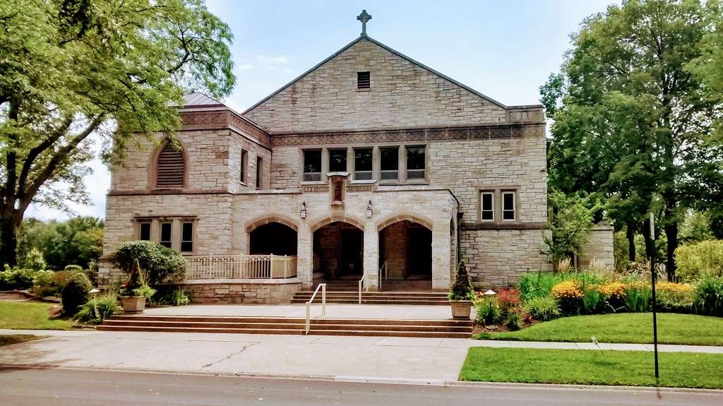St Joan of Arc Church | 9248 Lawndale Ave, Evanston, IL 60203, USA | Phone: (847) 673-0409