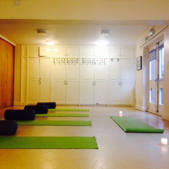 The Yoga Pod | The Cambrian Community Centre Caplan Court, 1 Grove Rd, Richmond TW10 6SN, UK | Phone: 07725 236294