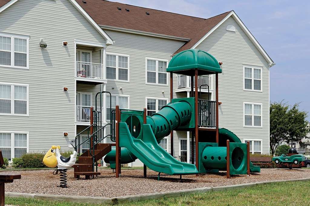 The Apartments at Wellington Trace | 4901 Meridian Way, Frederick, MD 21703, USA | Phone: (301) 644-8000