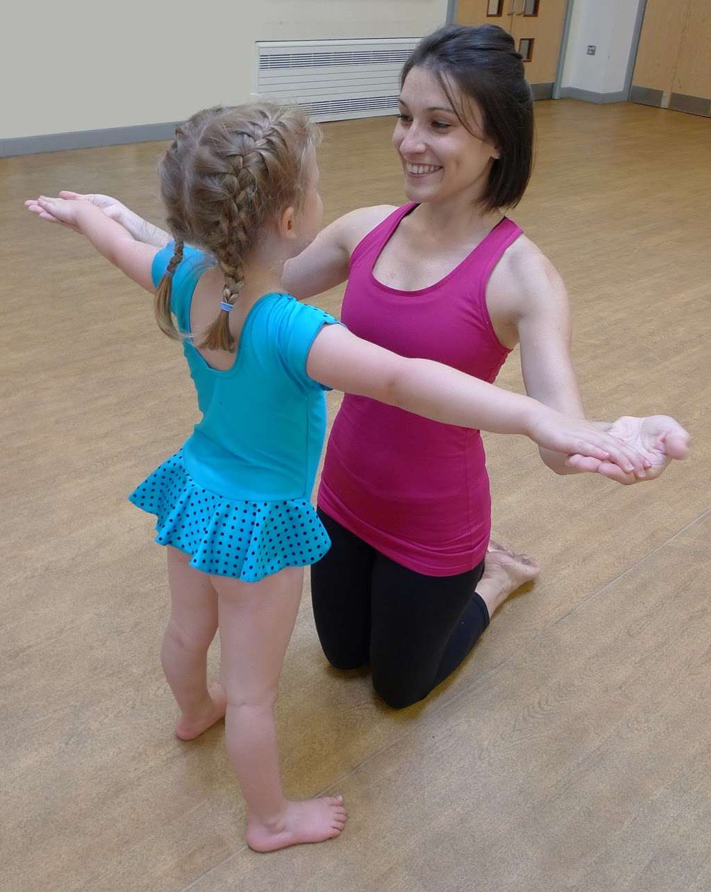 Hummingbird School of Dance | St Marys C of E Primary School - Middle Site, Strafford Road, Twickenham TW1 1AD, UK | Phone: 07949 112161