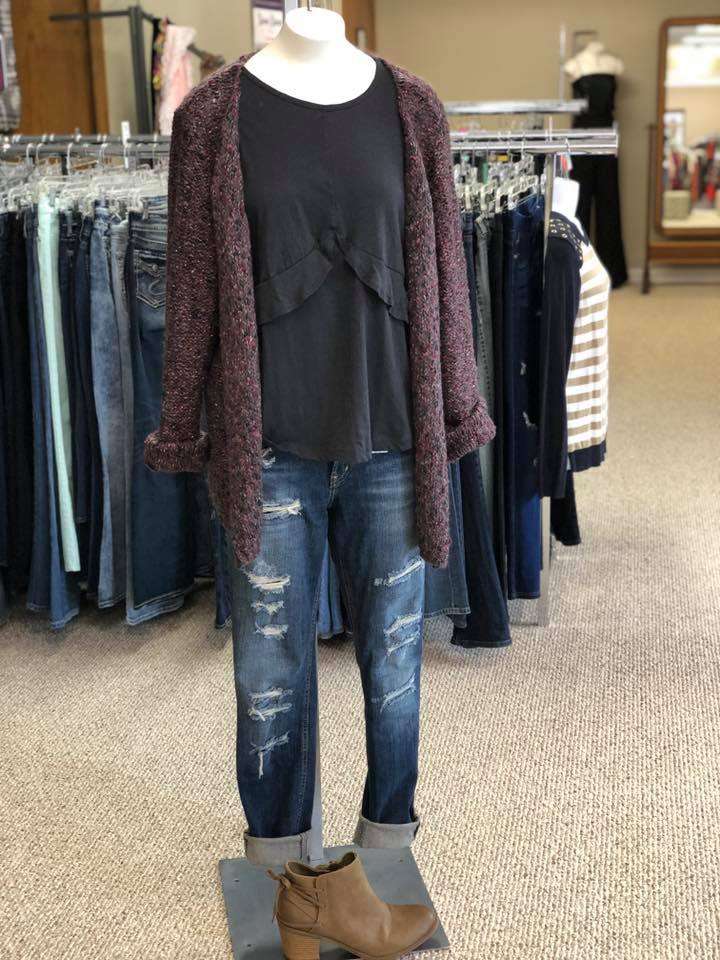 Secondhand Chic by Sarah Rose | 328 W Sunset Dr, Waukesha, WI 53189, USA | Phone: (262) 444-0464