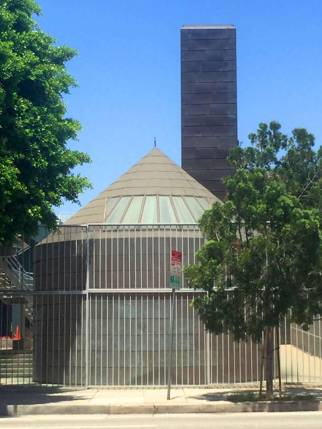 Chapel of the Advocate at Loyola, by Frank Gehry | 919 Albany St, Los Angeles, CA 90015, USA | Phone: (213) 736-1001