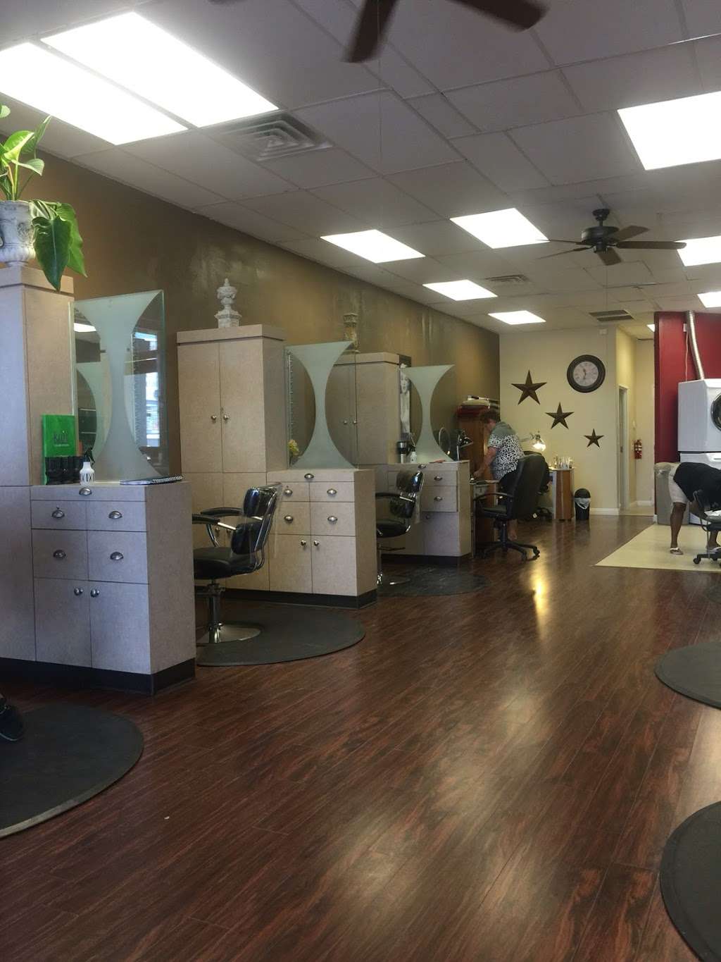 Ten Salon & Spa | 3799 E Desert Inn Rd, Las Vegas, NV 89121, USA | Phone: (702) 998-4484