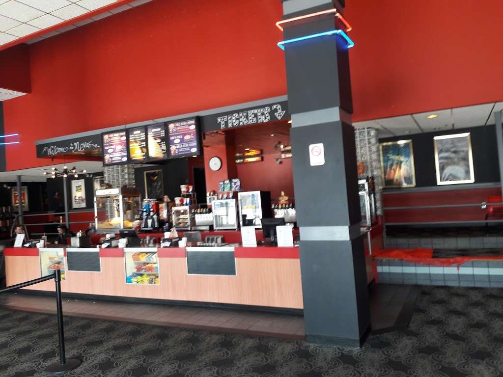 East Bridgewater Cinemas, 225 Bedford St, East Bridgewater, MA 02333, USA