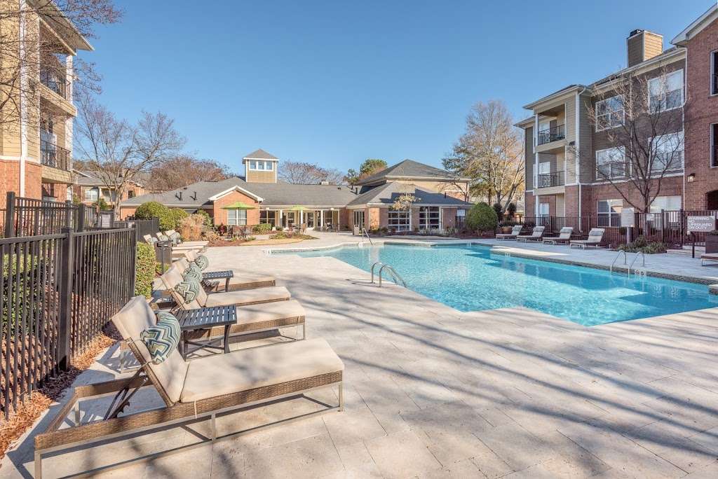 Presley Oaks | 4915 Misty Oaks Dr, Charlotte, NC 28269, USA | Phone: (704) 508-4120