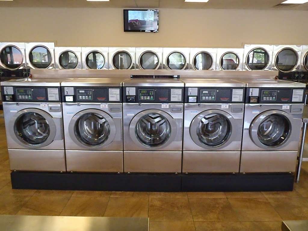 Laundromat | ***LAST LOAD 9:30 P.M***, 2509 E. 65th St., Indianapolis, IN 46220 | Phone: (317) 222-6483