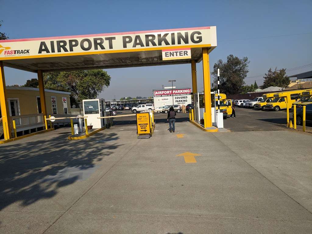 FastTrack Airport Parking | 195 98th Ave, Oakland, CA 94603, USA | Phone: (510) 569-9777