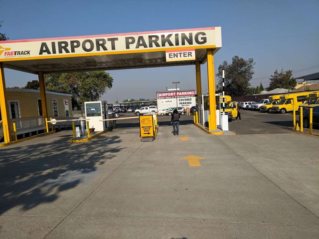 FastTrack Airport Parking | 195 98th Ave, Oakland, CA 94603 | Phone: (510) 569-9777