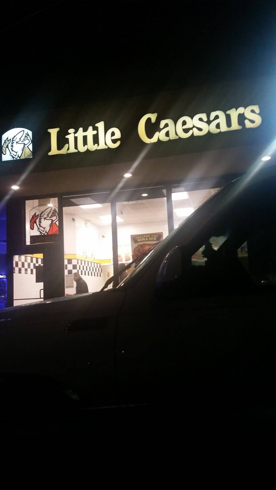 Little Caesars | 2548 S Seneca St, Wichita, KS 67217 | Phone: (316) 267-3600