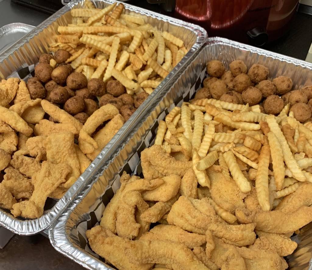 Crazy Cajuns Fish Shack | 3124 E Judge Perez Dr, Meraux, LA 70075, USA | Phone: (504) 442-2538