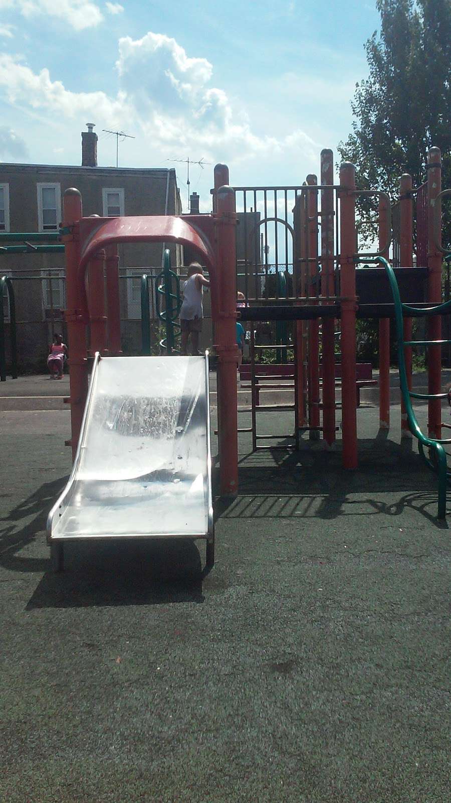 Frank Glavin Memorial Playground | 2600 E Westmoreland St, Philadelphia, PA 19134, USA | Phone: (215) 685-9898