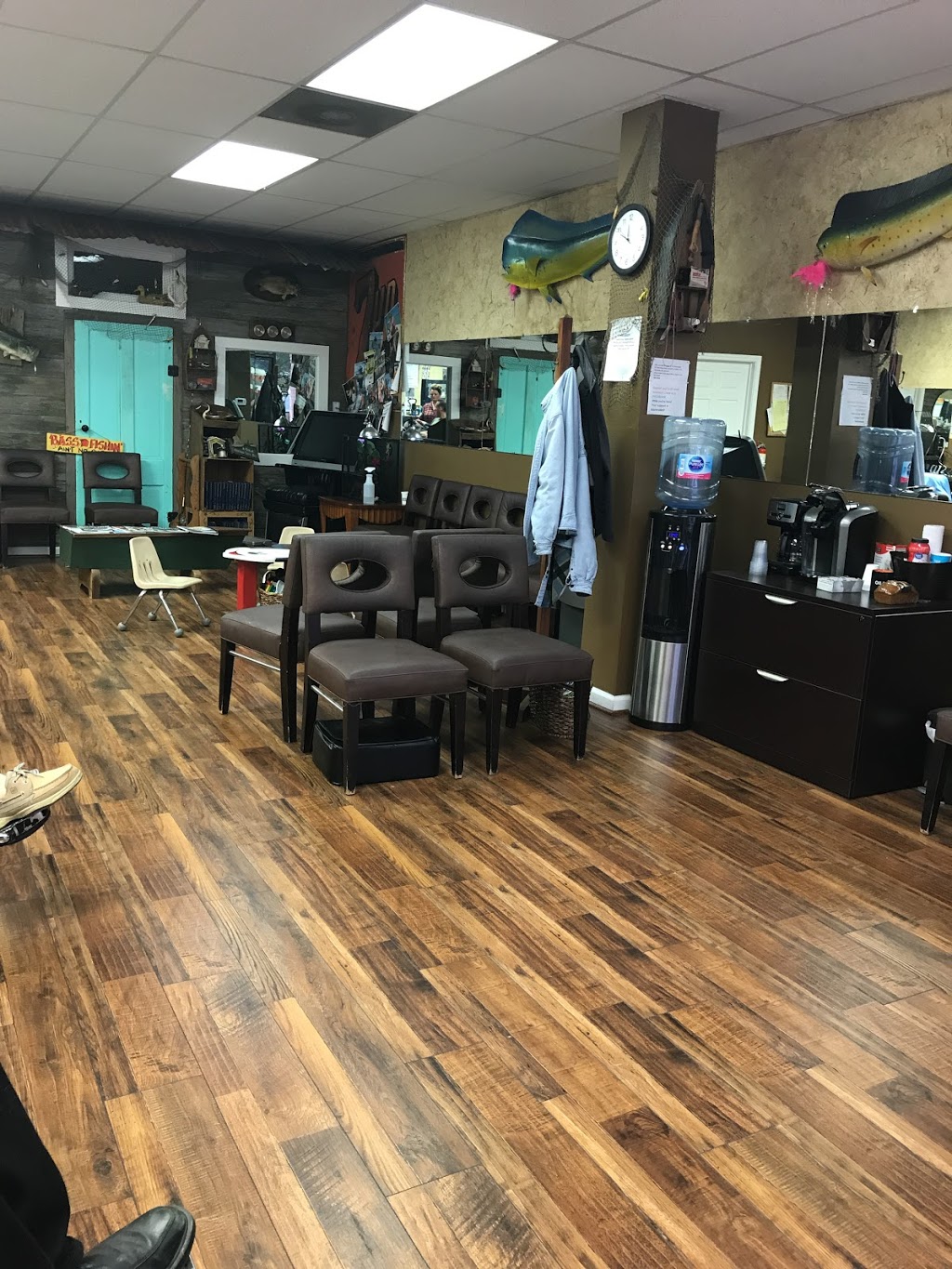 Kingwood Barber Shop III | 2714 W Lake Houston Pkwy #120, Kingwood, TX 77339, USA | Phone: (281) 361-5300