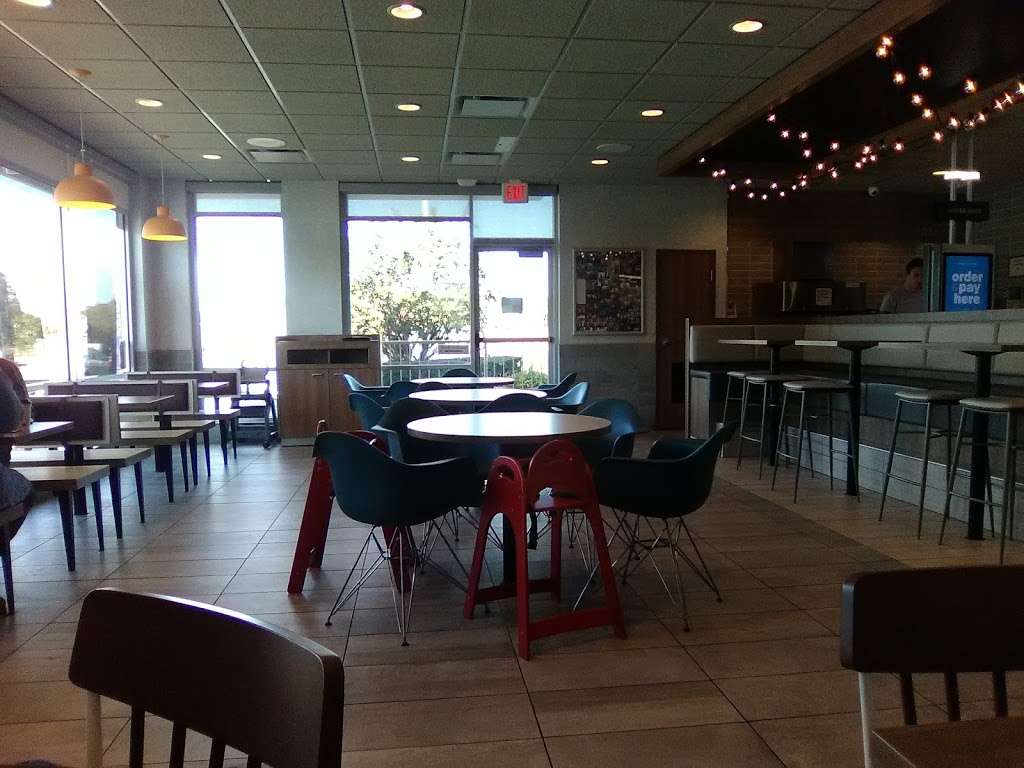 McDonalds | 15476 TX-105, Montgomery, TX 77356, USA | Phone: (936) 588-1303