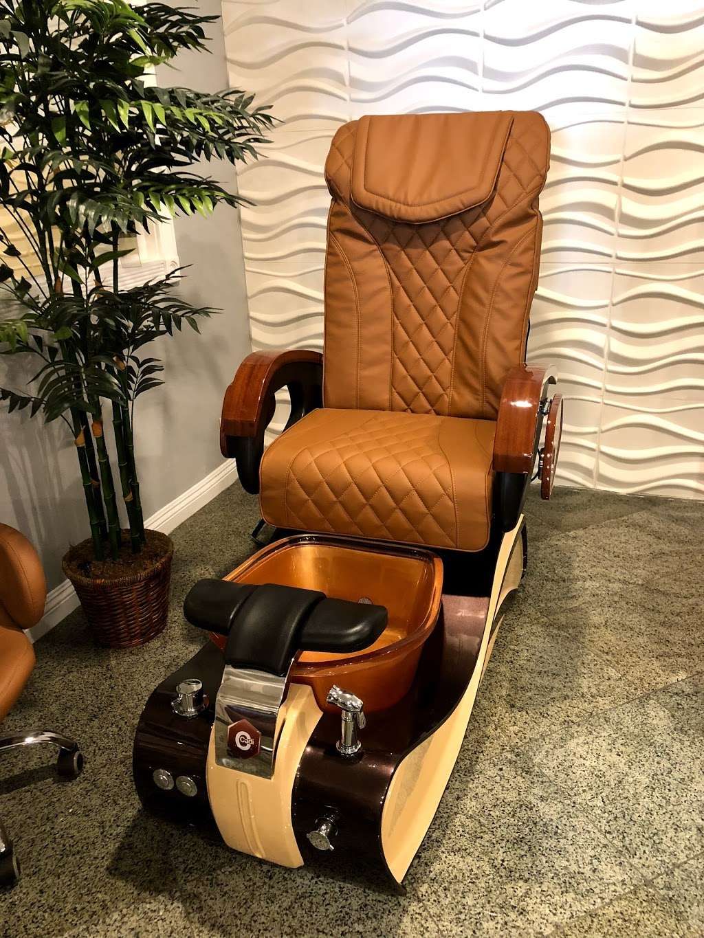 Spatech & Fuji Massage Chair | 11801 Westminster Ave, Garden Grove, CA 92843 | Phone: (800) 866-6377