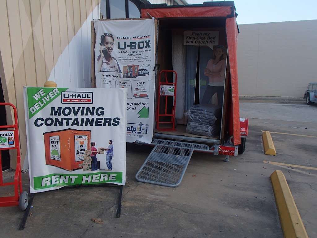 U-Haul Moving & Storage at I-45 & Richey | 16405 I-45, Houston, TX 77090, USA | Phone: (281) 440-5113