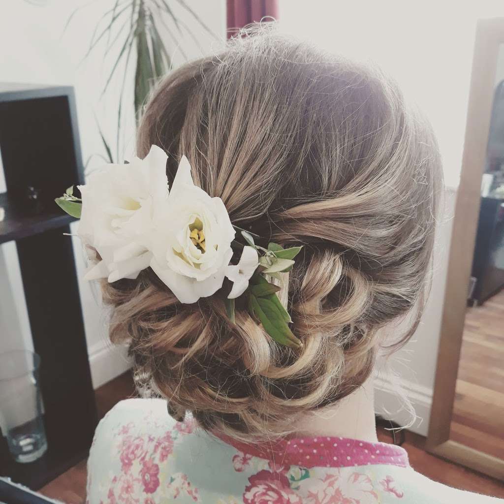 Beckies Bridal Hair | 57 Hazel Way, Crawley Down, Crawley RH10 4EU, UK | Phone: 07879 840105