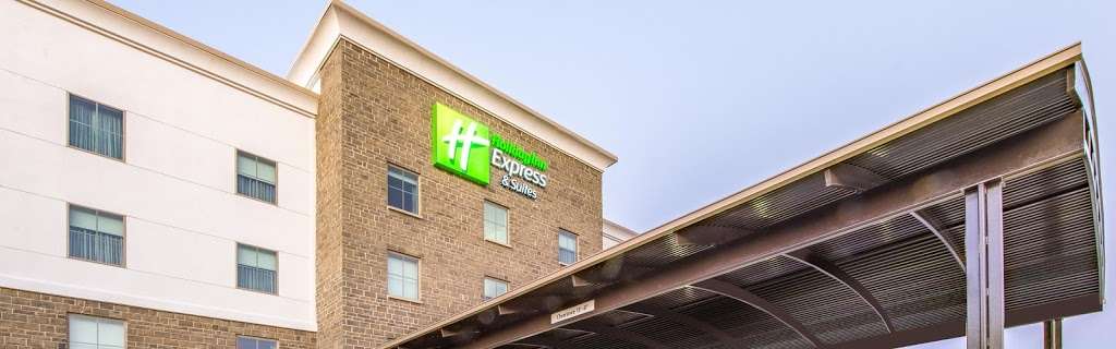 Holiday Inn Express & Suites Shawnee-Kansas City West | 17346 Midland Dr, Shawnee, KS 66217, USA | Phone: (913) 400-2509