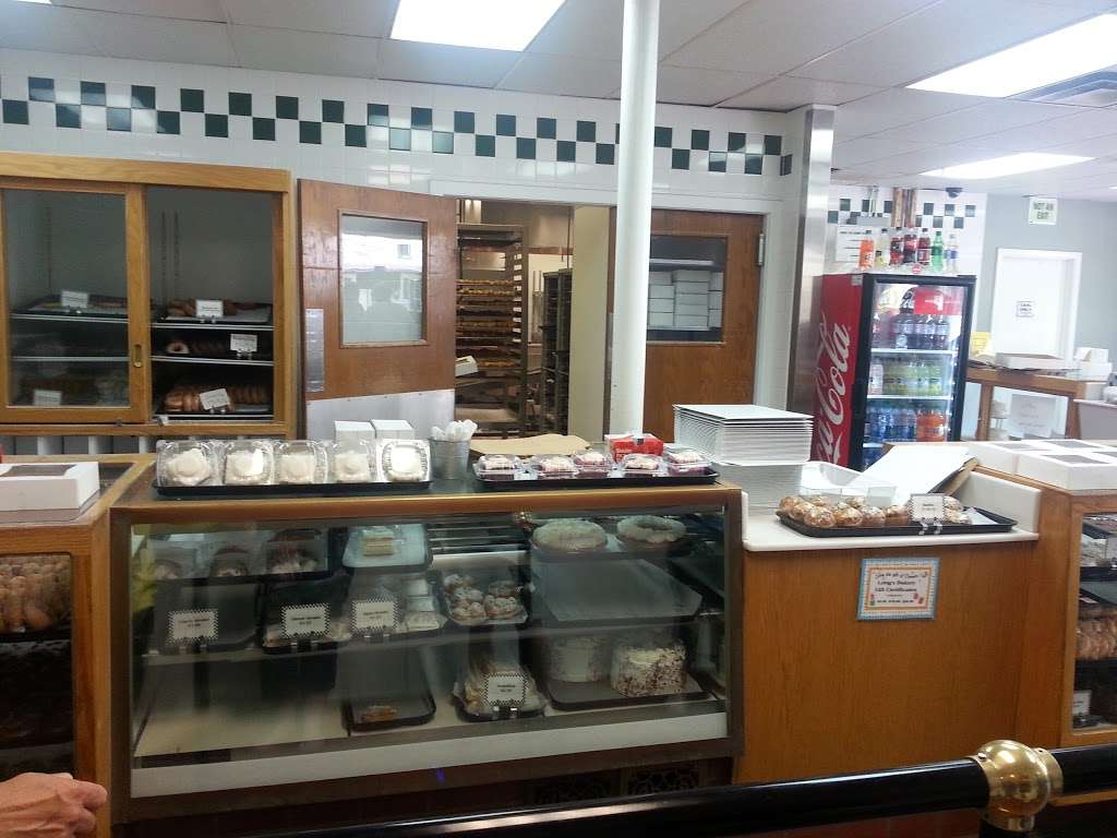 Longs Bakery | 2301 E Southport Rd, Indianapolis, IN 46227, USA | Phone: (317) 783-1442