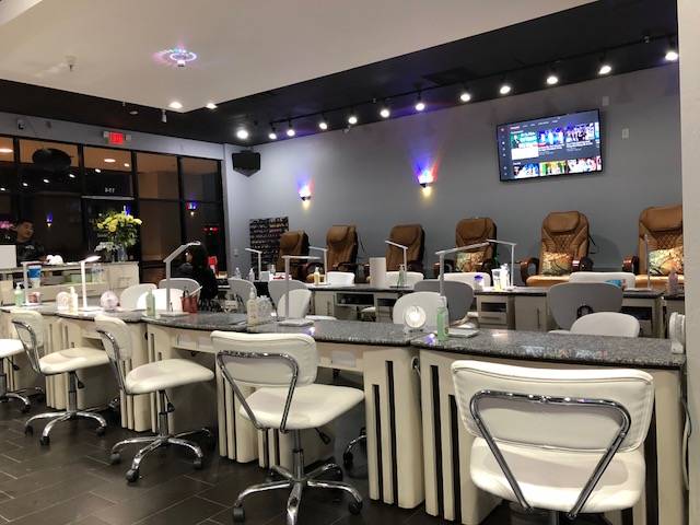 Palazzo Nail Lounge | 1275 E Baseline Rd #114, Gilbert, AZ 85233 | Phone: (480) 545-6668