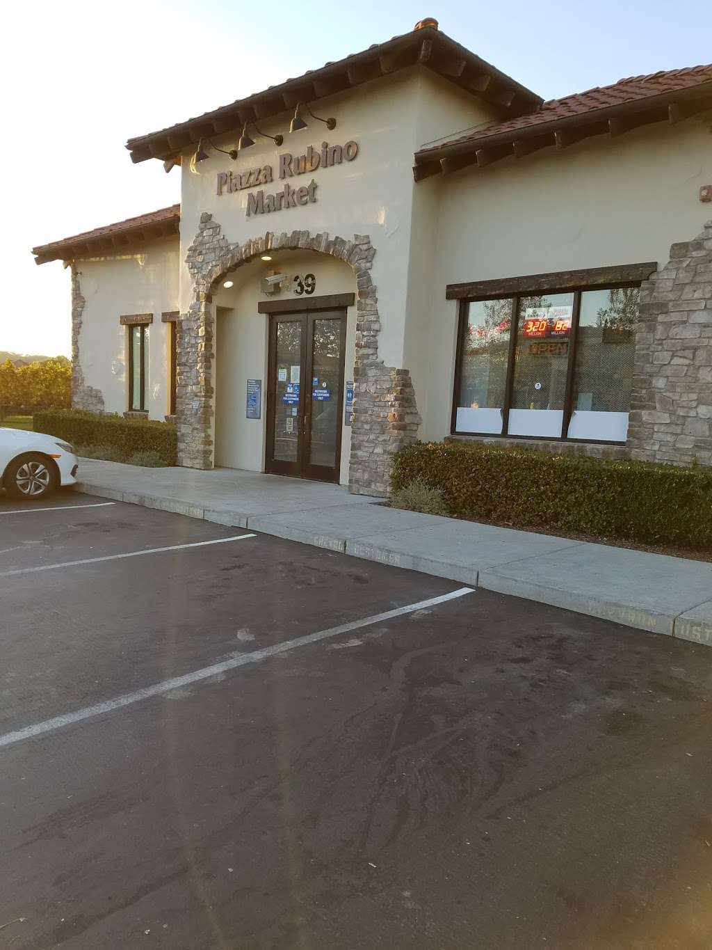 Ruby Hills Chevron | 39 Vineyard Ave, Livermore, CA 94550, USA | Phone: (925) 249-0825