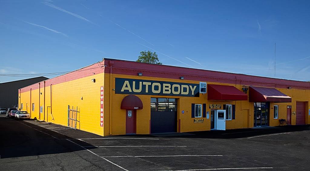 Rockville Central Auto Body | 7324 Westmore Rd, Rockville, MD 20850, USA | Phone: (301) 424-3500