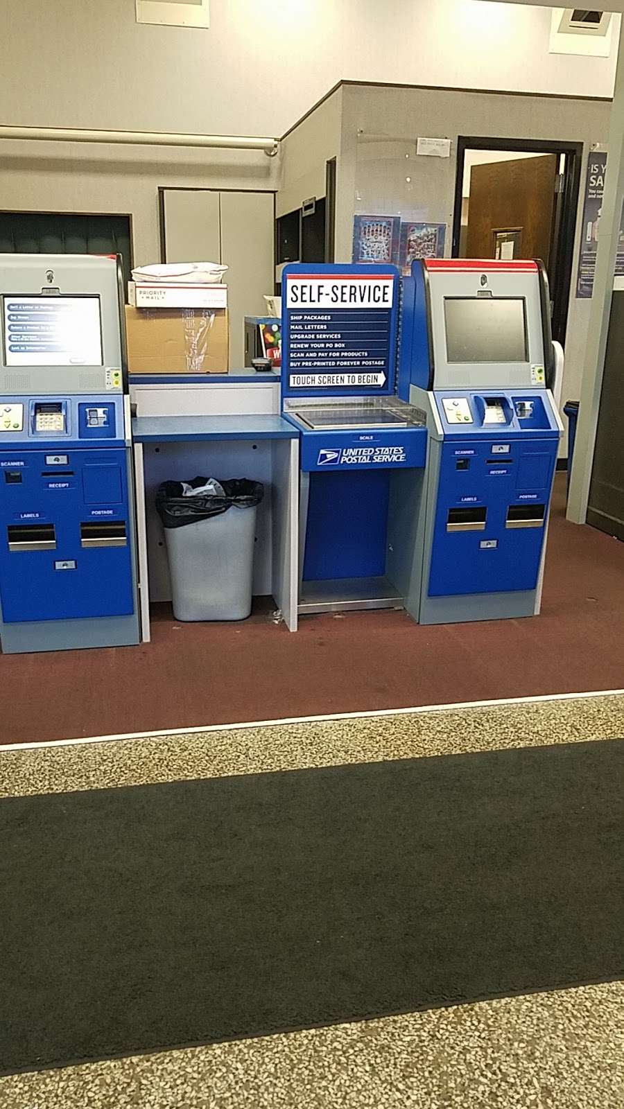 United States Postal Service | 450 W Schaumburg Rd, Schaumburg, IL 60194, USA | Phone: (800) 275-8777