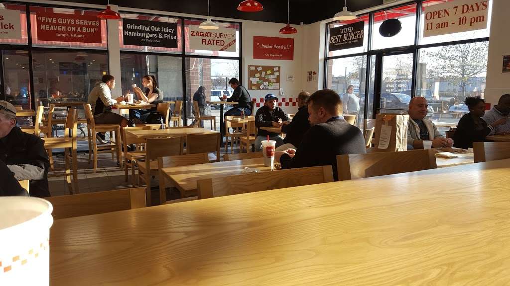 Five Guys | 5272 Campbell Blvd, White Marsh, MD 21236, USA | Phone: (410) 933-1017