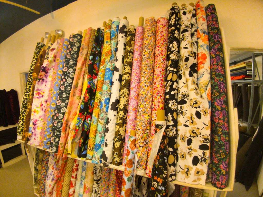 A Fabric Place | 6324 Falls Rd, Baltimore, MD 21209, USA | Phone: (410) 828-6777