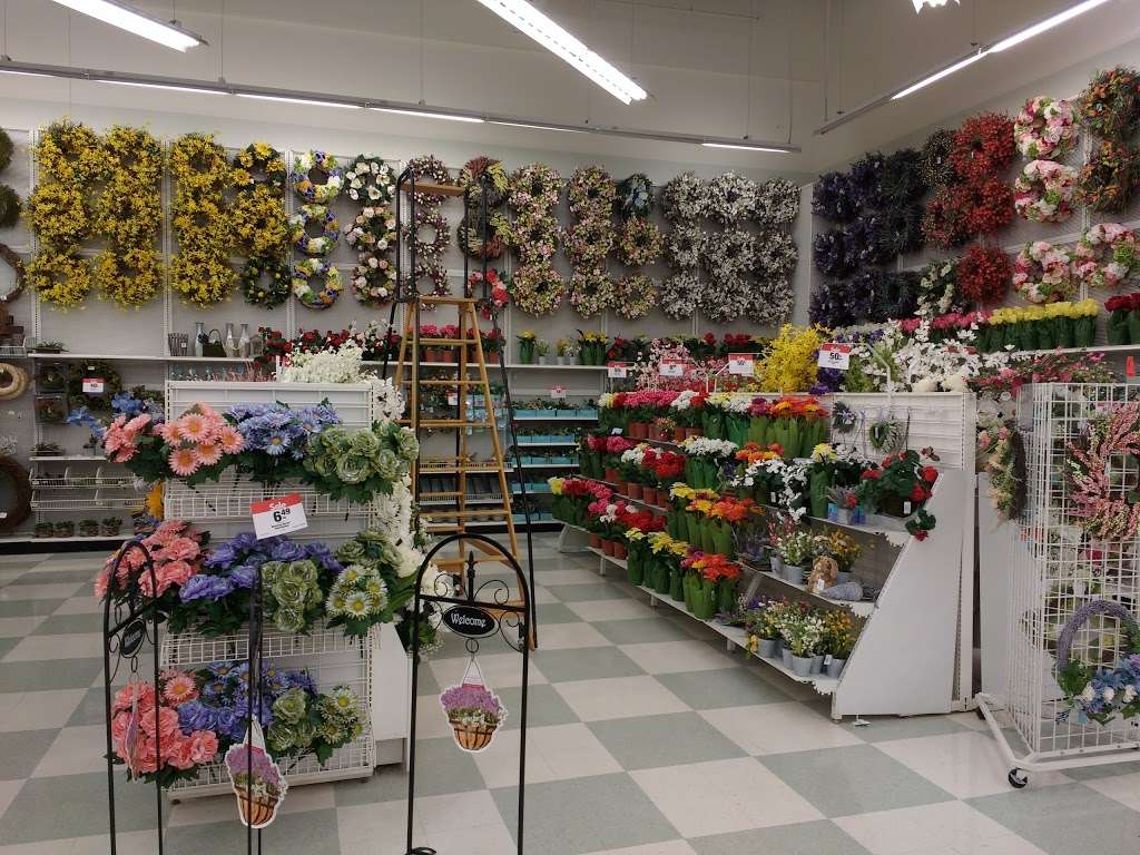 JOANN Fabrics and Crafts | 413 N Milwaukee Ave Unit 500, Vernon Hills, IL 60061, USA | Phone: (847) 918-8345