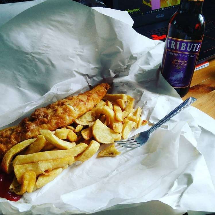 Knights Fish Bar | 39 Knights Hill, West Norwood, London SE27 0HS, UK | Phone: 020 8670 5111