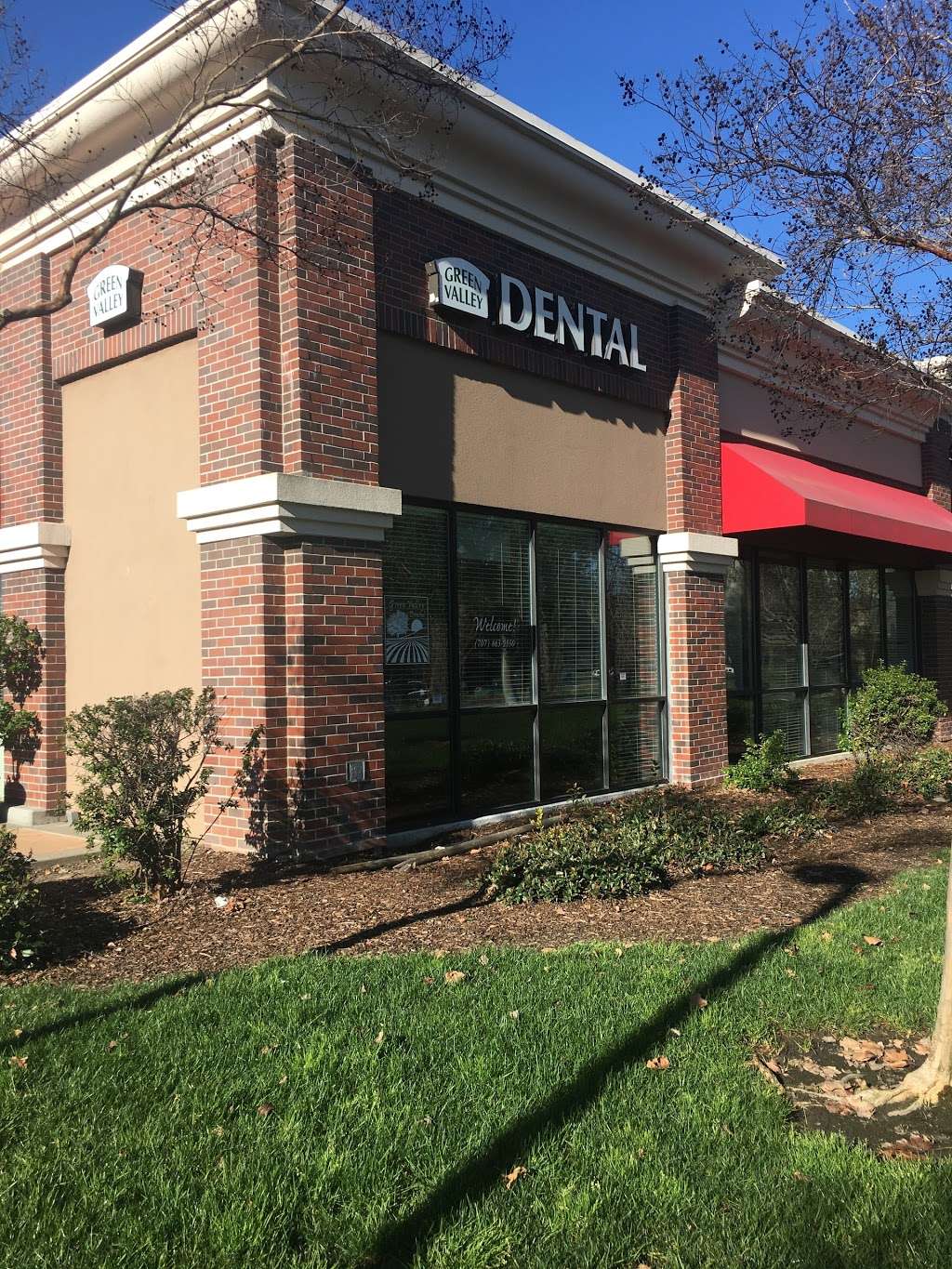 Green Valley Dental | 5041 Business Center Dr #106, Fairfield, CA 94534, USA | Phone: (707) 863-9950