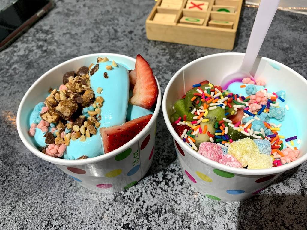 Lemonberry Frozen Yogurt | 8483 Chippewa Rd, Brecksville, OH 44141 | Phone: (440) 526-6999