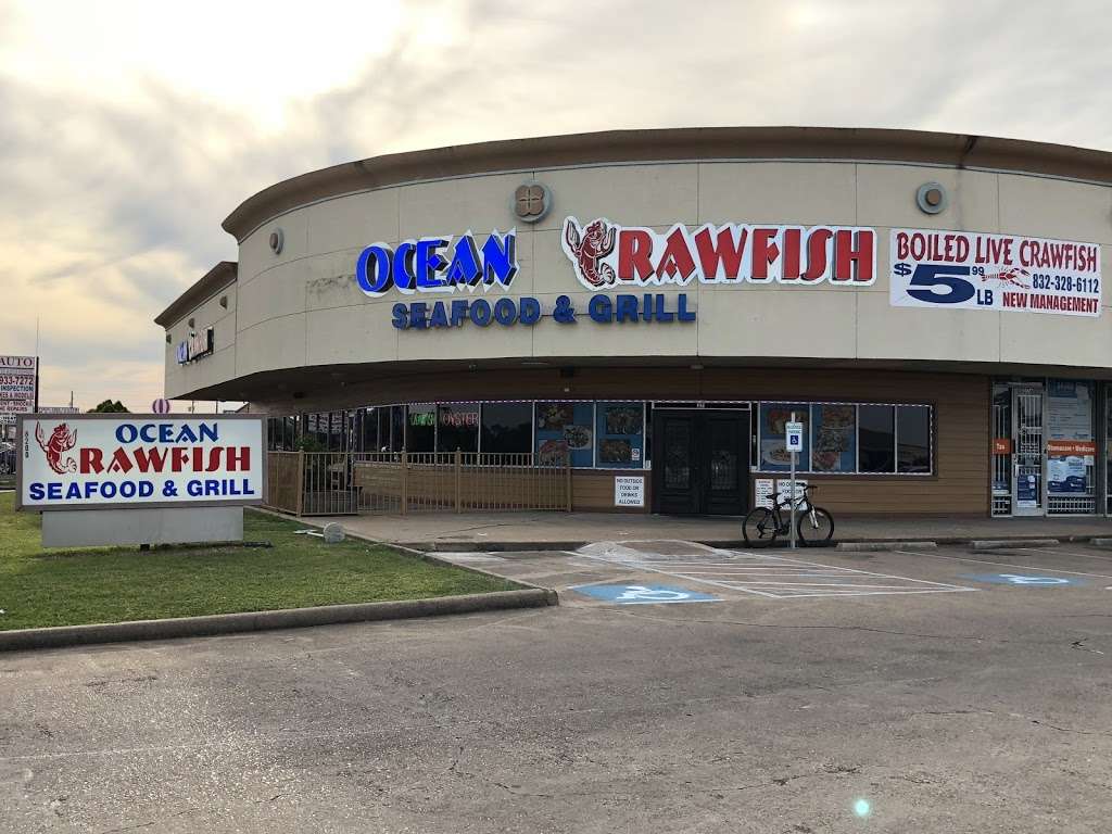 Ocean Crawfish | 8200 Wilcrest Dr #27, Houston, TX 77072 | Phone: (832) 328-6112