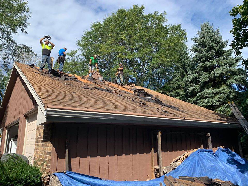 Four Leaf Roofing and Windows | 7709 Beloit Rd, West Allis, WI 53219 | Phone: (414) 455-2345