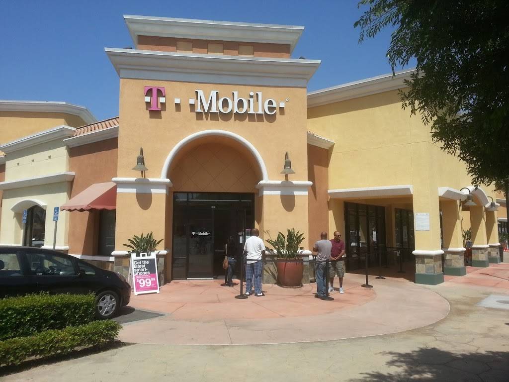 T-Mobile | 3740 Iowa Ave #101, Riverside, CA 92507, USA | Phone: (951) 684-5478